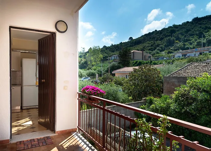 Casa Fronte Mare A San Saba Apartamento *