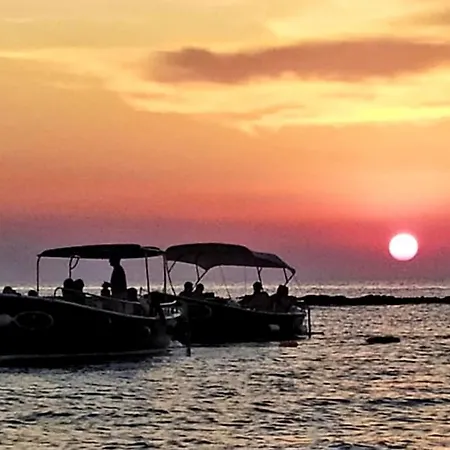 Apartament Casa Fronte Mare A San Saba *